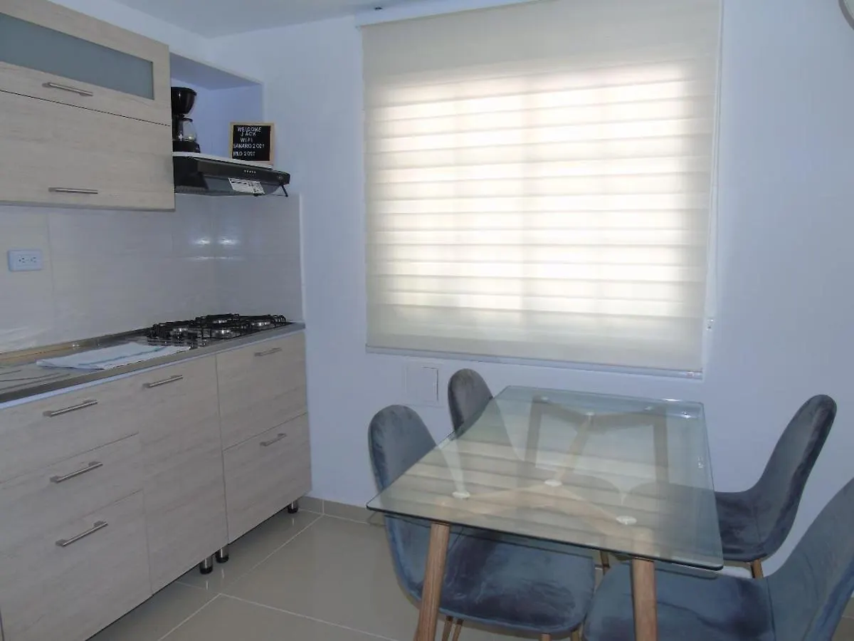 Апартаменты Hermoso Apartamento A 3 Min De La Playa-Centro Санта-Марта Колумбия